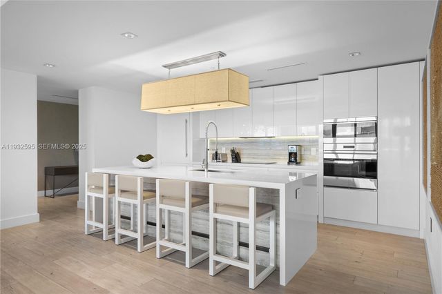 102 24th St PH-1706, Miami Beach, FL 33139