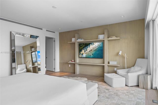 102 24th St PH-1706, Miami Beach, FL 33139