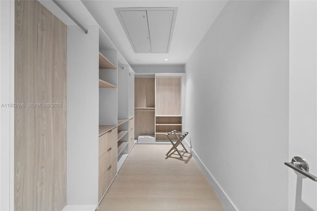 102 24th St PH-1706, Miami Beach, FL 33139