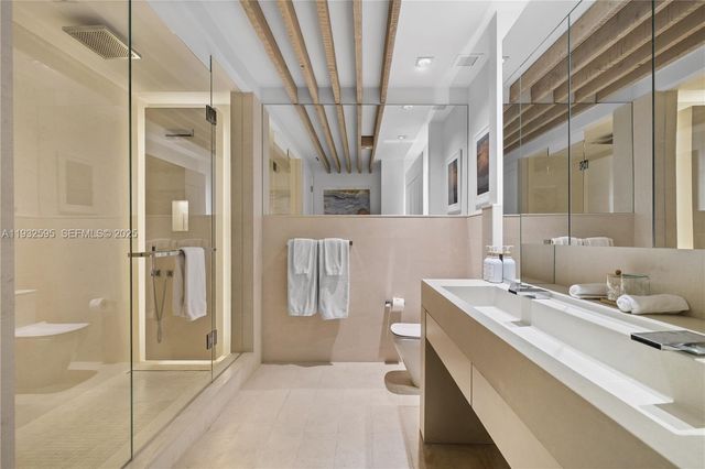 102 24th St PH-1706, Miami Beach, FL 33139