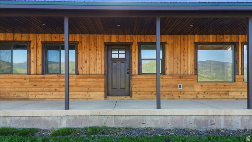 Image 3 of property listing at 7846 N VALLEY VIEW DR, Preston, ID 83263