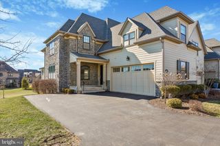 211 PELHAM CT, Flourtown, PA 19031