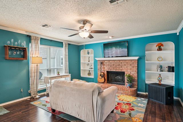 2047 Wanderlust Drive, Lewisville, TX 75067