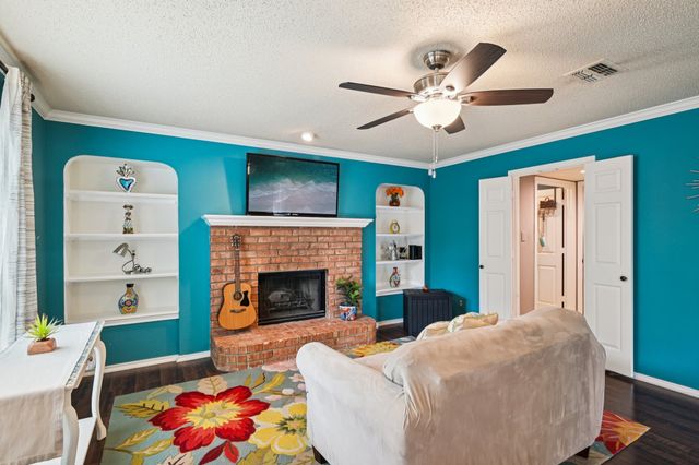 2047 Wanderlust Drive, Lewisville, TX 75067