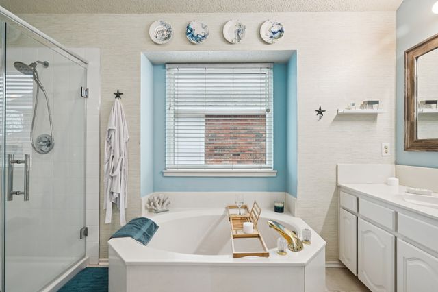 2047 Wanderlust Drive, Lewisville, TX 75067