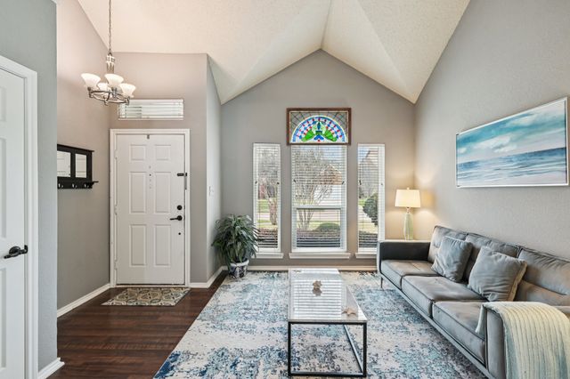 2047 Wanderlust Drive, Lewisville, TX 75067