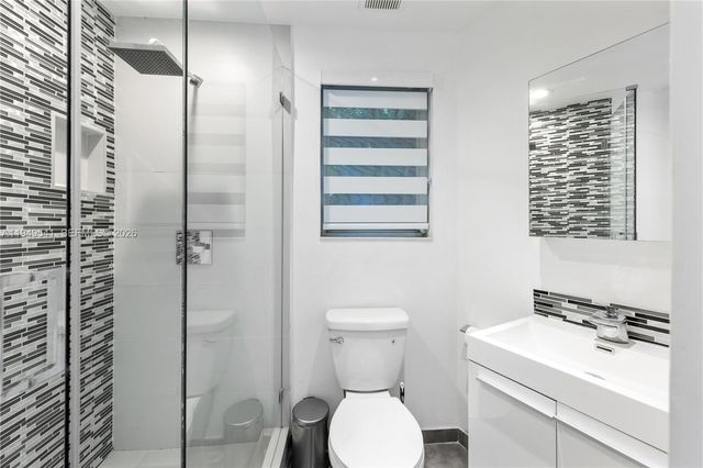 1900 Pizarro St, Coral Gables, FL 33134