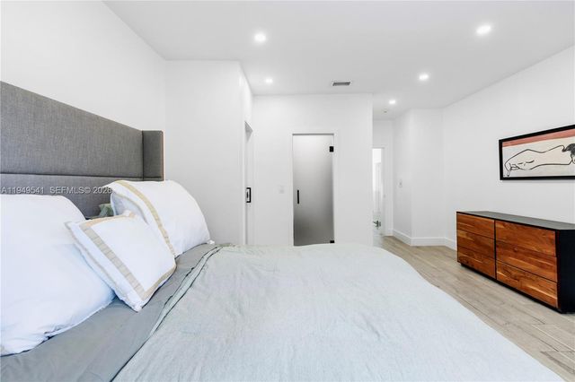 1900 Pizarro St, Coral Gables, FL 33134