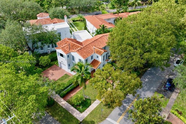 1900 Pizarro St, Coral Gables, FL 33134