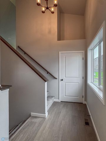 1107 60th Avenue W, West Fargo, ND 58078