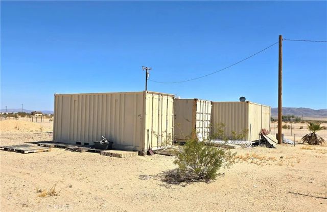 3073 Bagdad Highway, 29 Palms, CA 92277