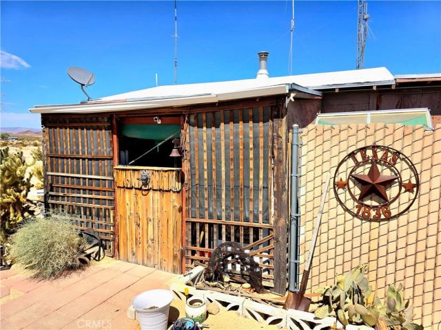 3073 Bagdad Highway, 29 Palms, CA 92277