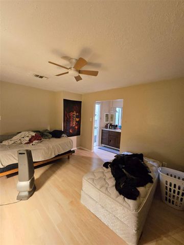 4419 Mossygate Drive, Spring, TX 77373