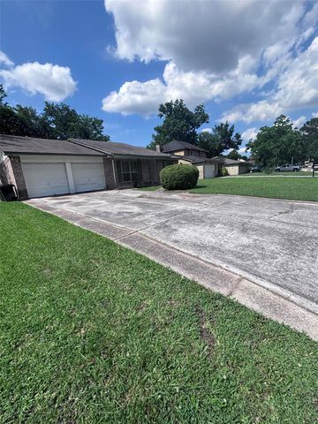 4419 Mossygate Drive, Spring, TX 77373