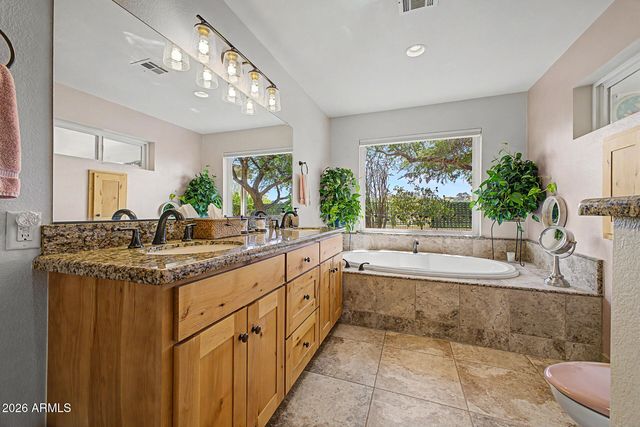 1340 E ROCK WREN Road, Wickenburg, AZ 85390