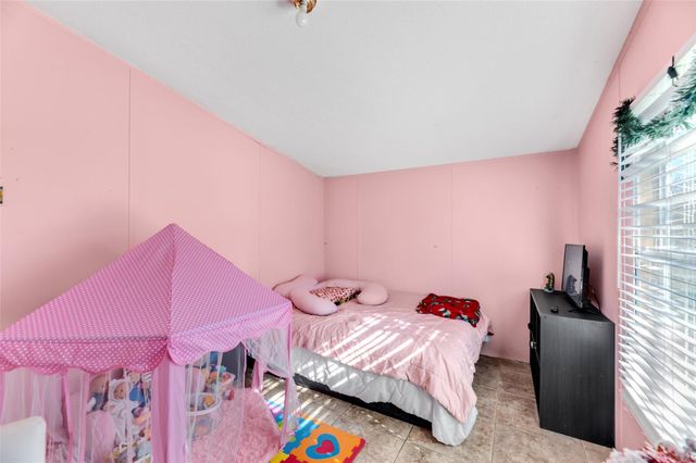 214 The Ranch RD, Del Valle, TX 78617