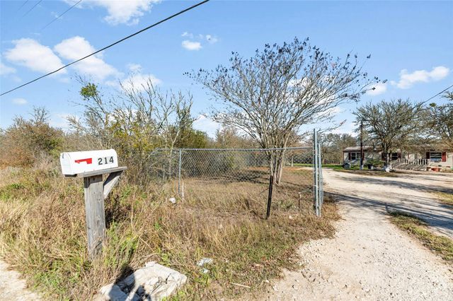 214 The Ranch RD, Del Valle, TX 78617