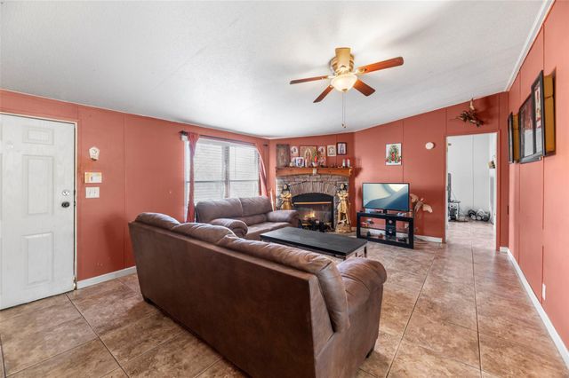 214 The Ranch RD, Del Valle, TX 78617