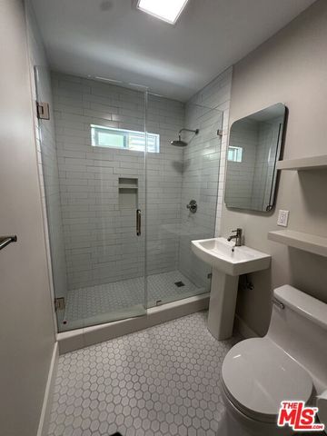 8903 Hubbard Street, Culver City, CA 90232