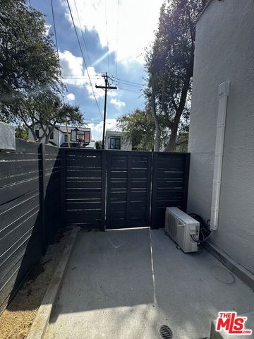 8903 Hubbard Street, Culver City, CA 90232