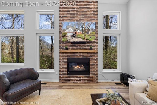 3160 W Ridge Court, Commerce Twp, MI 48390