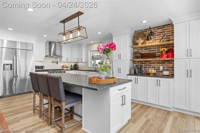 3160 W Ridge Court, Commerce Twp, MI 48390