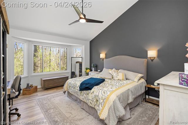 3160 W Ridge Court, Commerce Twp, MI 48390