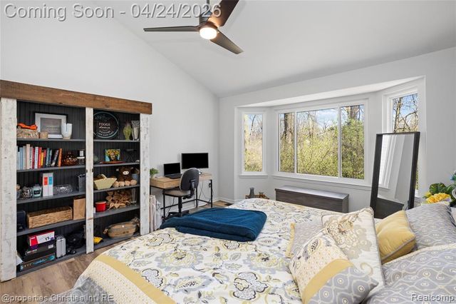 3160 W Ridge Court, Commerce Twp, MI 48390