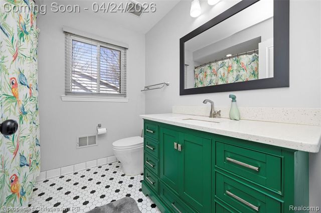 3160 W Ridge Court, Commerce Twp, MI 48390