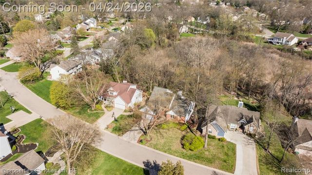 3160 W Ridge Court, Commerce Twp, MI 48390