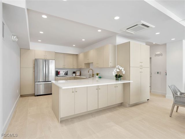 26340 Hickory BLVD 902, Bonita Springs, FL 34134