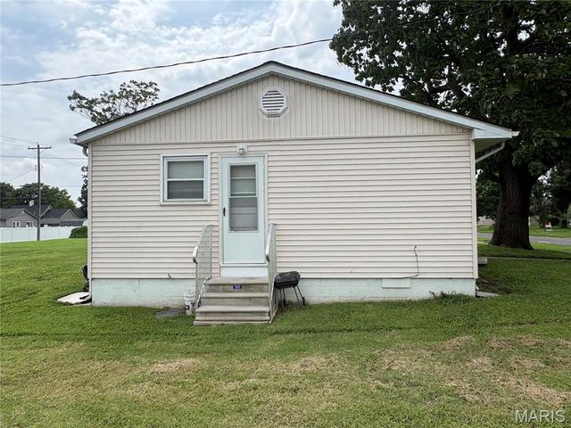 2605 Cayuga Street, Granite City, IL 62040