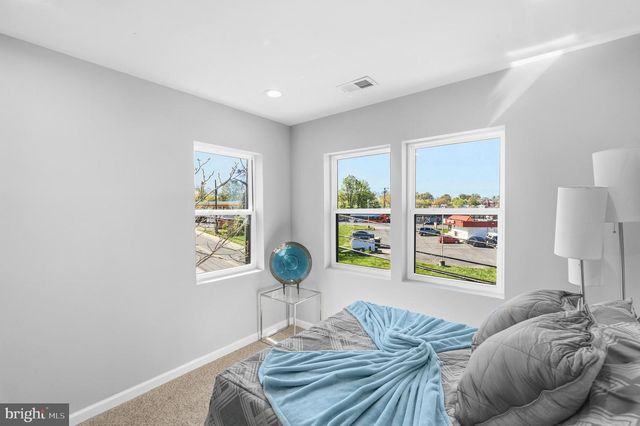 5907 SEAT PLEASANT DR, Capitol Heights, MD 20743