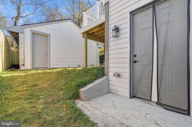 5907 SEAT PLEASANT DR, Capitol Heights, MD 20743