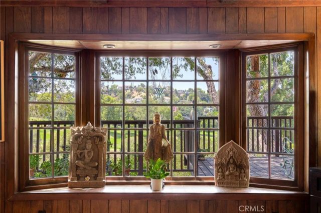 21008 Bandera, Woodland Hills, CA 91364