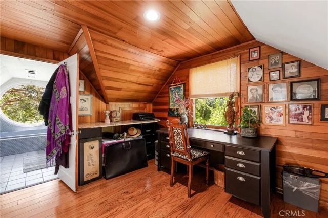 21008 Bandera, Woodland Hills, CA 91364