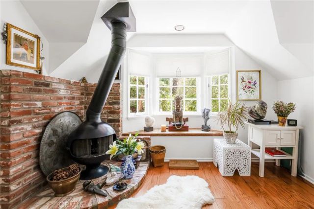 21008 Bandera, Woodland Hills, CA 91364