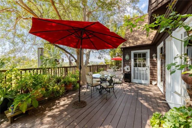 21008 Bandera, Woodland Hills, CA 91364