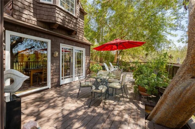 21008 Bandera, Woodland Hills, CA 91364