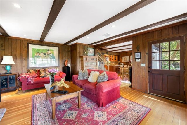 21008 Bandera, Woodland Hills, CA 91364