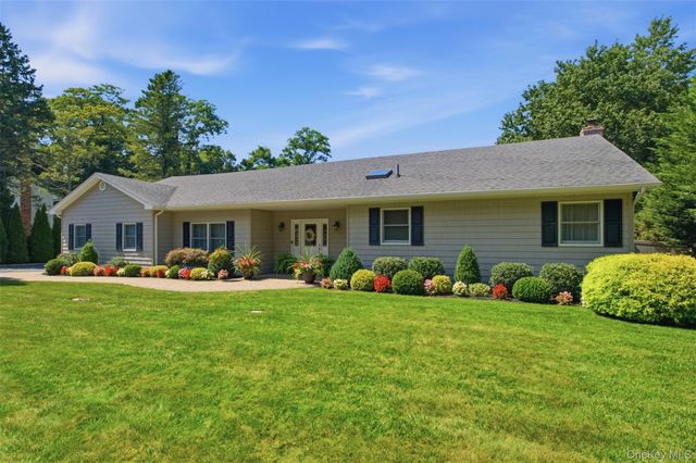 15 Brandywine Drive, East Setauket, NY 11733