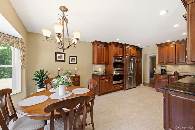 15 Brandywine Drive, East Setauket, NY 11733