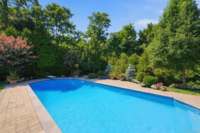 15 Brandywine Drive, East Setauket, NY 11733