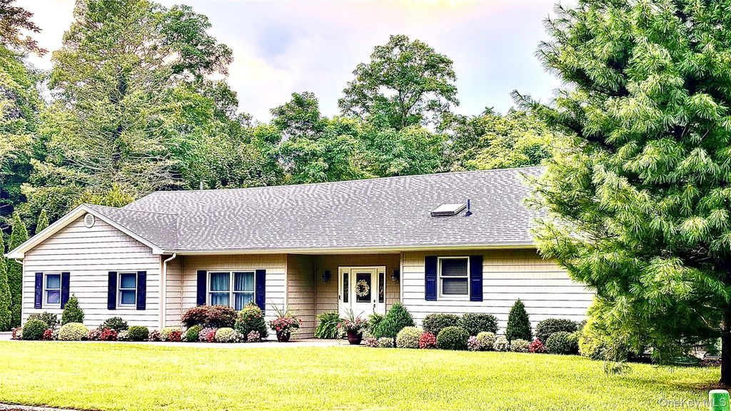 15 Brandywine Drive, East Setauket, NY 11733