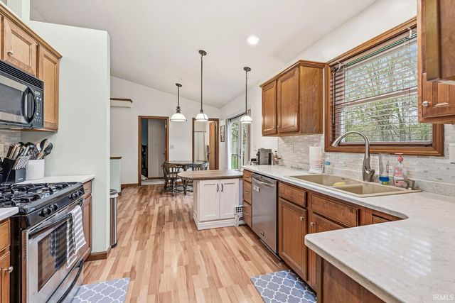 50750 Dutton Drive, Elkhart, IN 46514