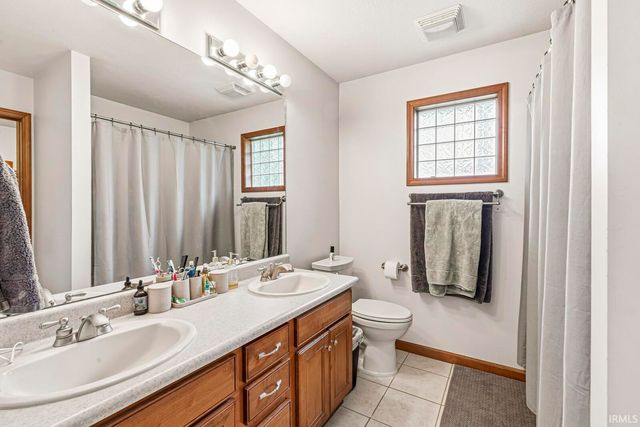 50750 Dutton Drive, Elkhart, IN 46514