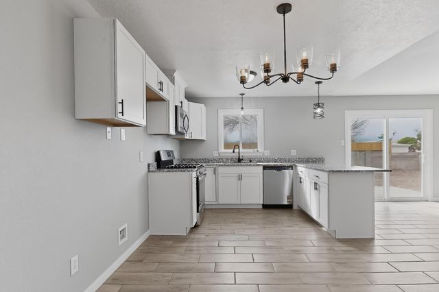 6300 Barnhart Court NE, Albuquerque, NM 87109