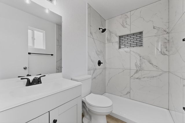 6300 Barnhart Court NE, Albuquerque, NM 87109