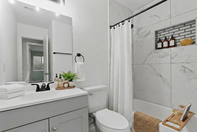 6300 Barnhart Court NE, Albuquerque, NM 87109