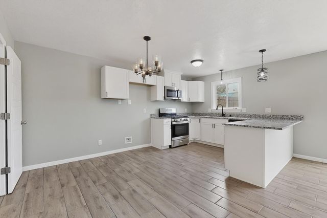 6300 Barnhart Court NE, Albuquerque, NM 87109